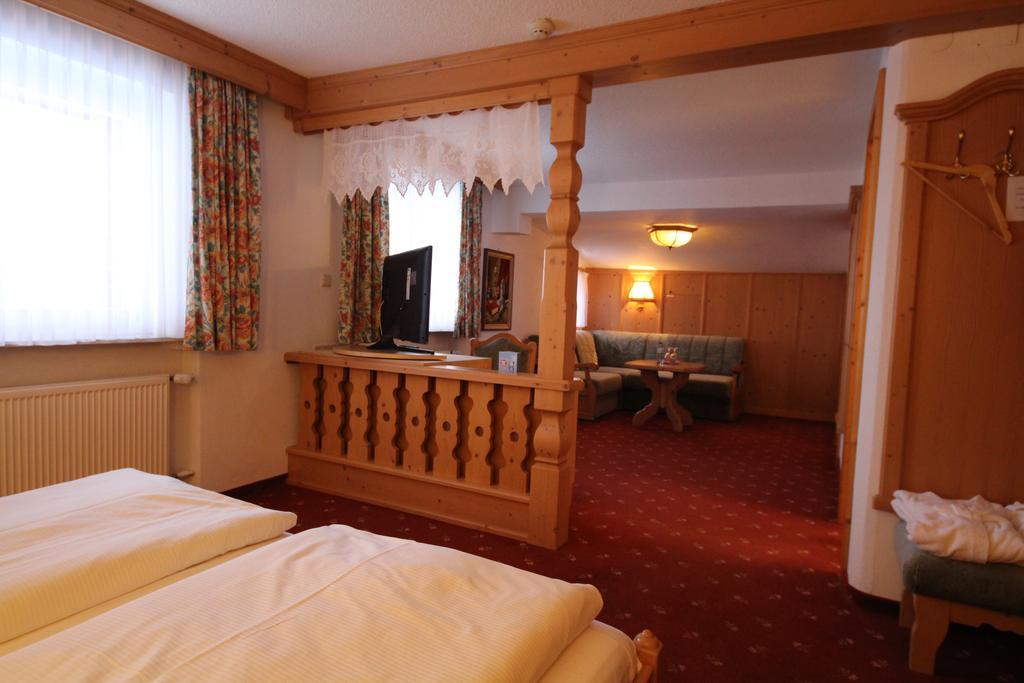 Hotel Garni Laerchenhof Lech am Arlberg Exterior photo